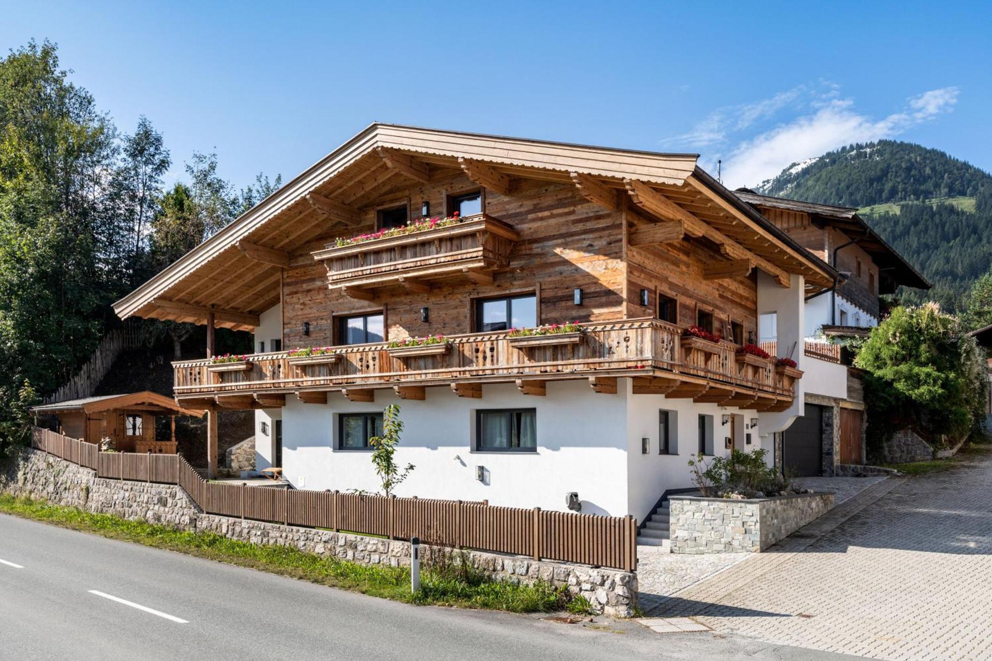 Kinkara Lodge By Apartment Managers Kirchberg in Tirol Exterior photo